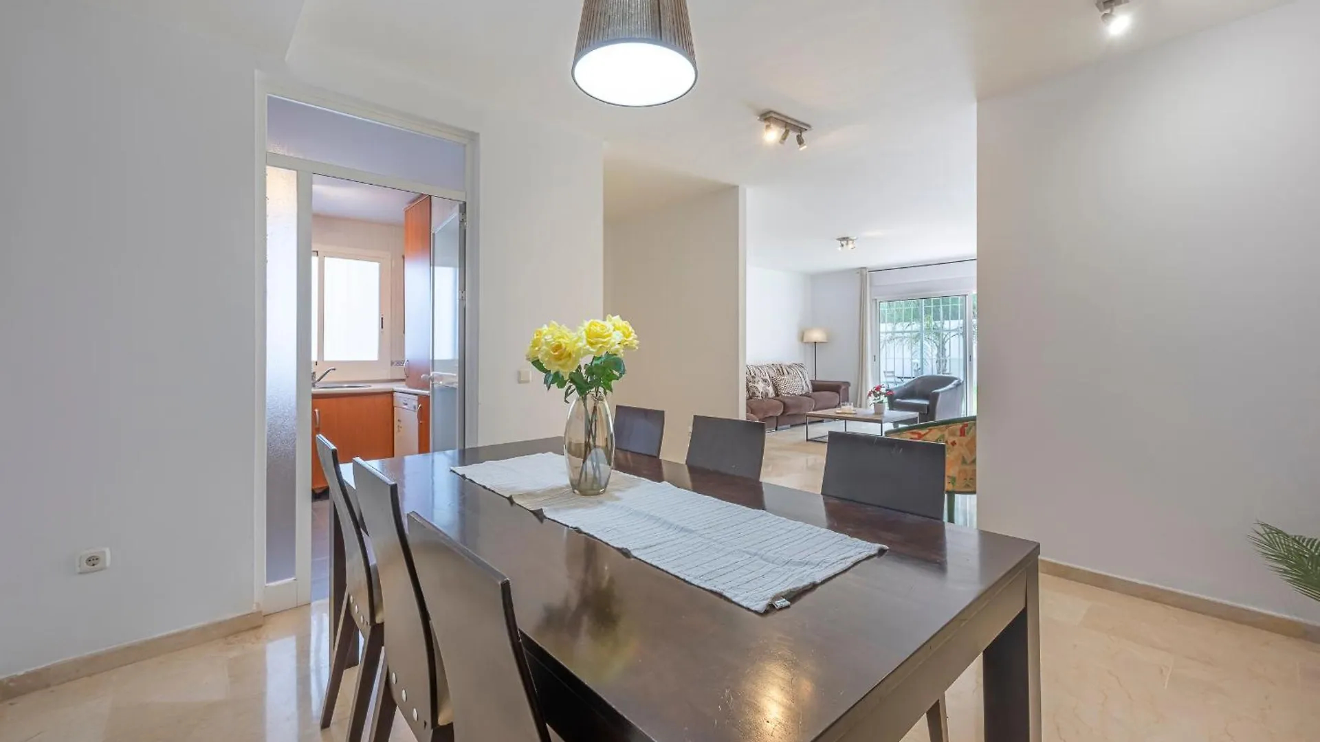 Kwatera prywatna Apartament Dolmen Group- Jardines Andalucia Banus Marbella