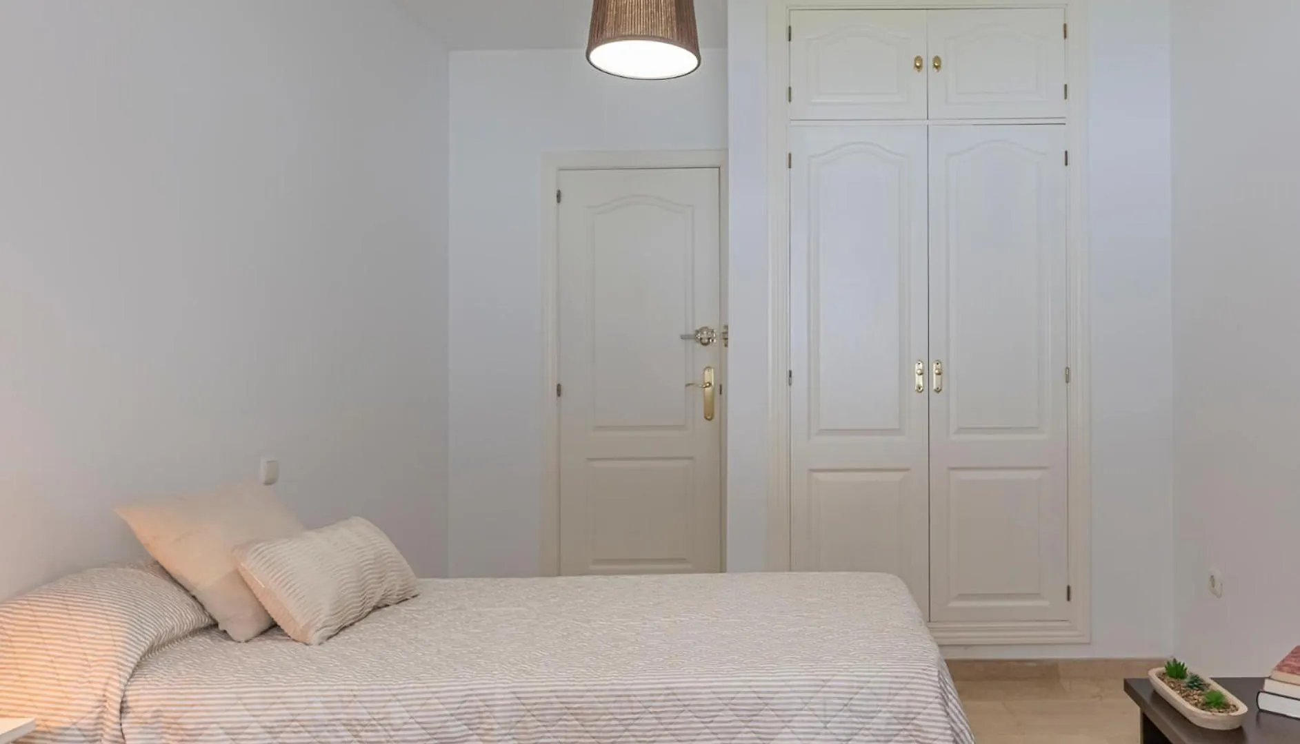Apartament Dolmen Group- Jardines Andalucia Banus Marbella 0*,  Hiszpania