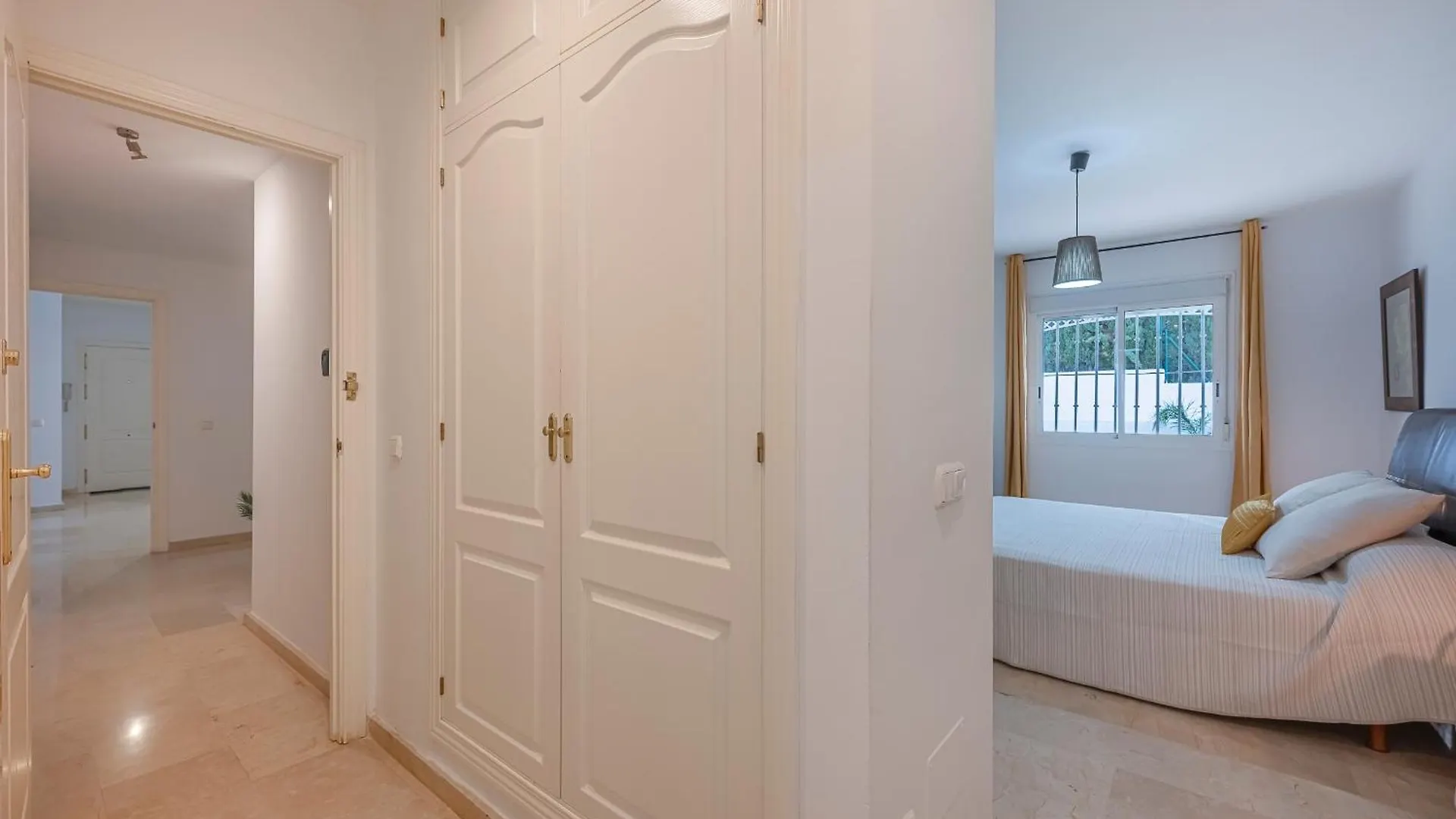 Apartament Dolmen Group- Jardines Andalucia Banus Marbella Hiszpania