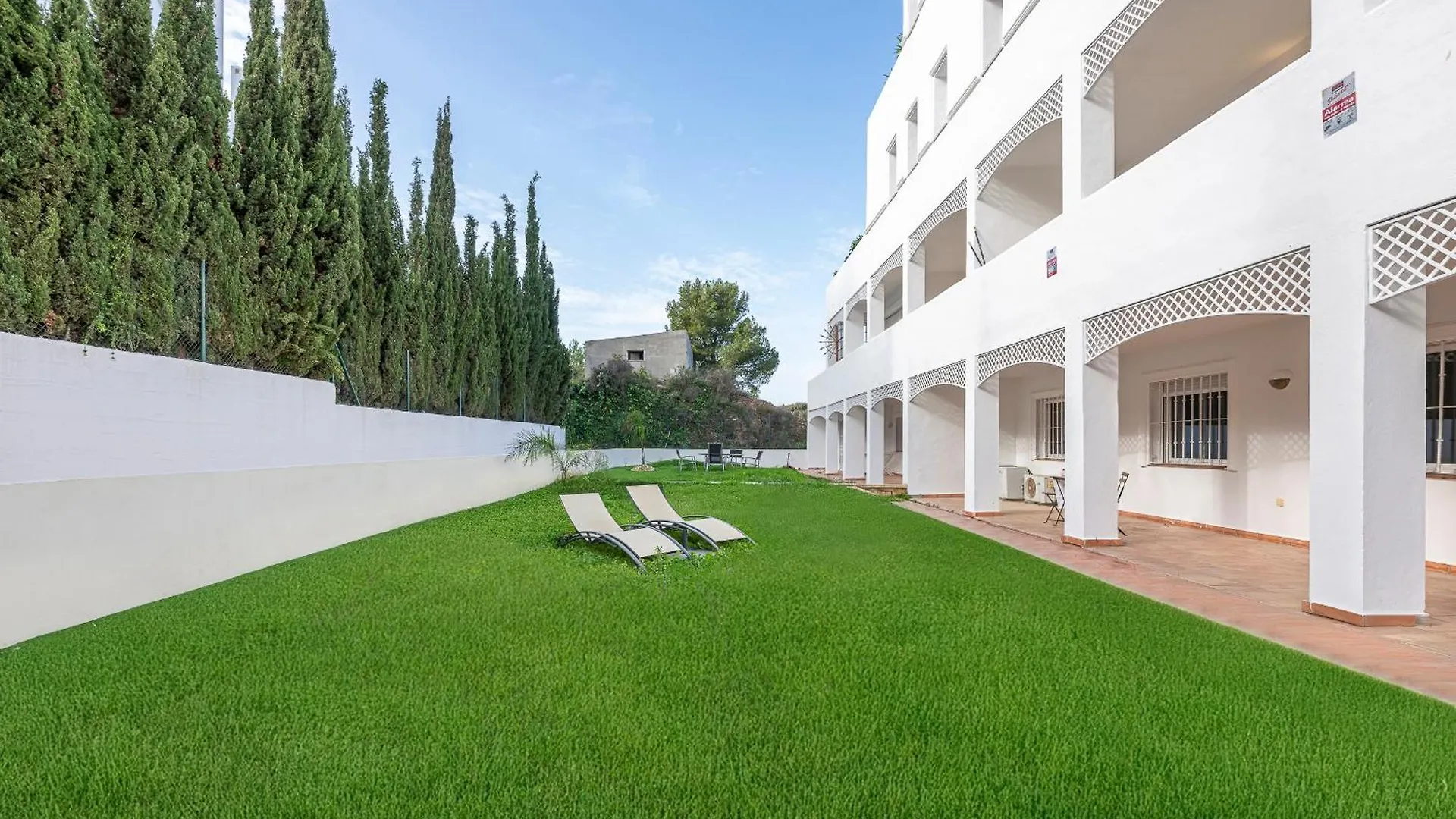 Apartament Dolmen Group- Jardines Andalucia Banus Marbella