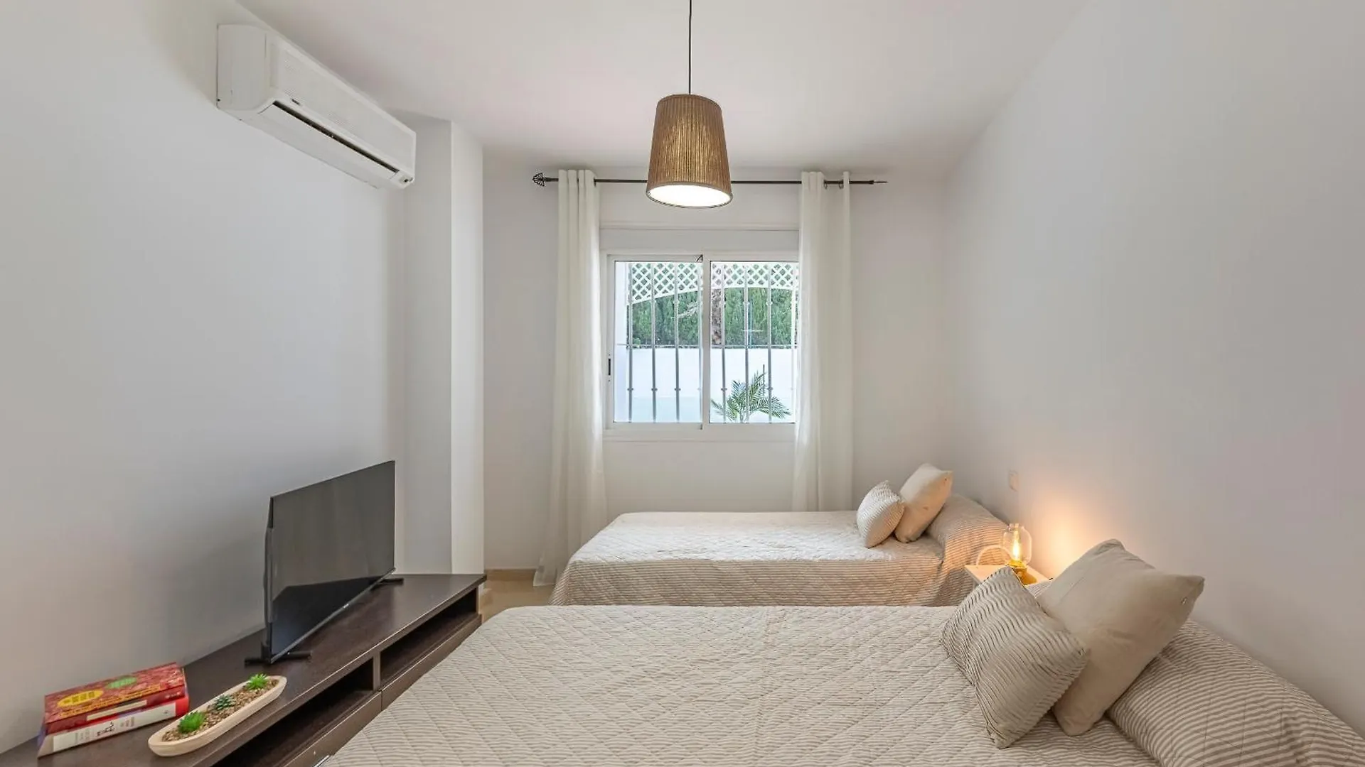 Apartmán Dolmen Group- Jardines Andalucia Banus Marbella Španělsko