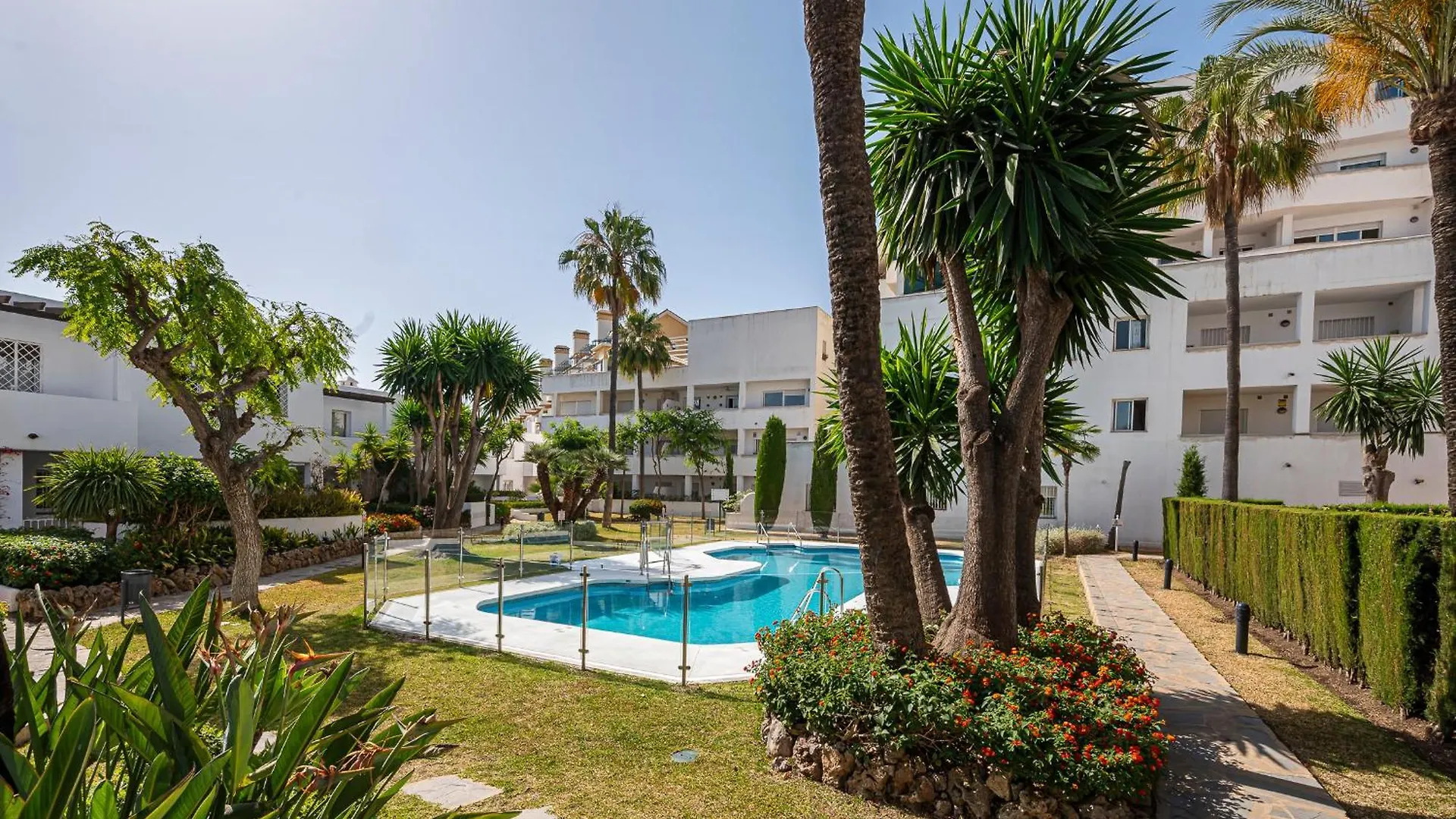 Apartmán Dolmen Group- Jardines Andalucia Banus Marbella Španělsko